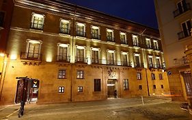 Palacio Guendulain Hotel Pamplona Exterior photo