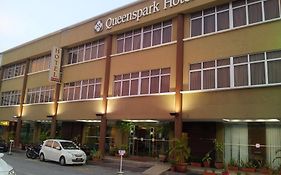 Queenspark Lovita Hotel Malacca Exterior photo