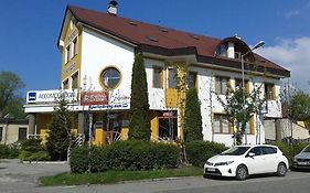 Penzion Fantazia Hotel Poprad Exterior photo