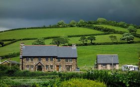 Ferryside Farm Bed And Breakfast Llanelli Exterior photo