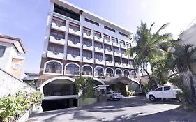 White Knight Hotel Cebu Exterior photo