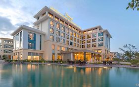 Muong Thanh Holiday Quang Binh Hotel Dong Hoi Exterior photo