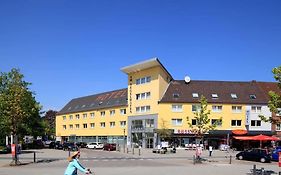 Hotel Am Segelhafen Kiel Exterior photo