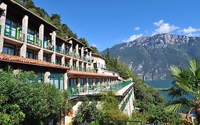 Centro Vacanze La Limonaia Hotel Limone sul Garda Exterior photo