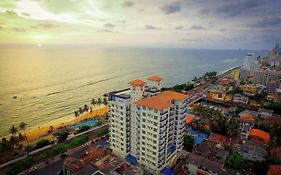 Global Towers Hotel & Apartments Colombo Exterior photo