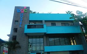 Bgc Boutique Hostel And Dorm Makati City Exterior photo