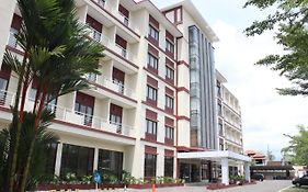 Hotel Surya Yudha Purwokerto Exterior photo