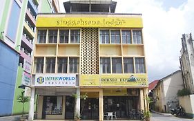 Singgahsana Lodge Kuching Exterior photo