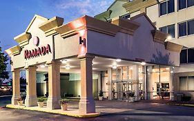 Ramada By Wyndham Birmingham Airport Hotel Exterior photo