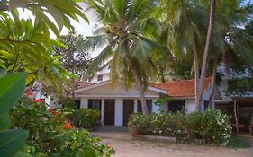 Coconut Beach Studio Apartment Diani Beach Exterior photo