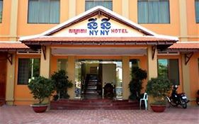 Nyny Hotel Kampot Exterior photo