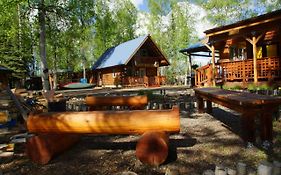 Sven'S Basecamp Hostel Fairbanks Exterior photo