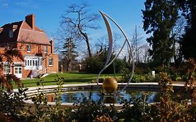 The Pinewood Hotel Slough Exterior photo