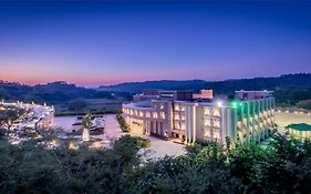 Golden Tulip Chandigarh, Panchkula Hotel Exterior photo