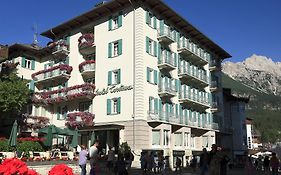 Hotel Cortina Cortina d'Ampezzo Exterior photo