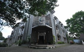 Caryota Hotel Bandung Exterior photo