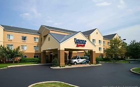 Fairfield Inn & Suites By Marriott Allentown Bethlehem/Lehigh Valley Airport Exterior photo