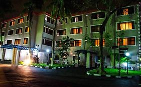 Chesterfield Hotel & Suites Lagos Exterior photo