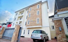 Madiba Court Apartment Ogombo Exterior photo