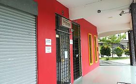 The Bunk Backpackers Hostel By Fleur Sepang Exterior photo