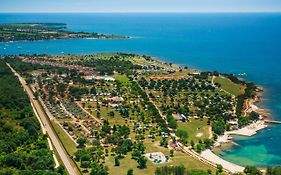 Happy Camp Mobile Homes In Camping Park Umag Exterior photo