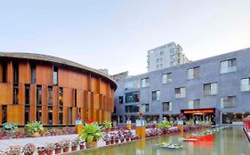 China Community Culture & Art Hotel Qingdao Exterior photo