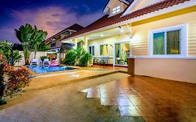 Relax Private Pool Villas - 4 Bedroom Villas Ao Nang Exterior photo