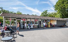 Kolleviks Camping Och Stugby Hotel Karlshamn  Exterior photo