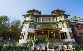 Oyo 5472 Bombay Palace Hotel Pahalgam Exterior photo