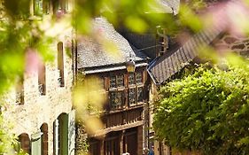 Chambres D'Hotes Logis Du Jerzual Dinan Exterior photo