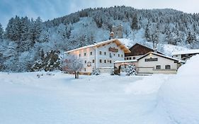 Gasthof Weyerhof Guest House Bramberg am Wildkogel Exterior photo