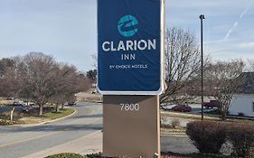 Clarion Pointe Greensboro Airport Hotel Exterior photo