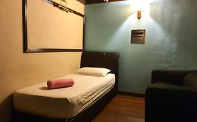 Travel Hub Highstreet Hostel Kuala Lumpur Exterior photo