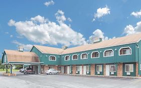 Days Inn By Wyndham Davenport Ia Exterior photo