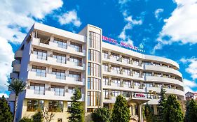 Hotel Oxford Mamaia Exterior photo