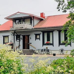 Majatalo Tyrni Hotel Nakkila Exterior photo