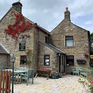 The Queen Anne Hotel Hucklow Exterior photo