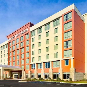 Drury Plaza Hotel Valdosta Exterior photo