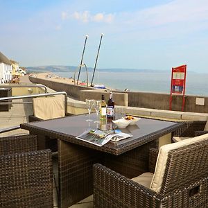 1 At The Beach Villa Beesands Exterior photo