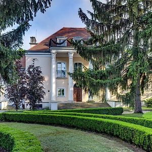 Palac W Smoszewie Hotel Smoszewo Exterior photo