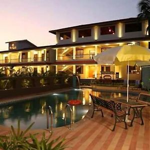 Meritas Seawind Beach Resort, Shrivardhan Exterior photo