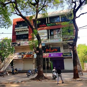 Hotel Radha Krishna Anand Exterior photo