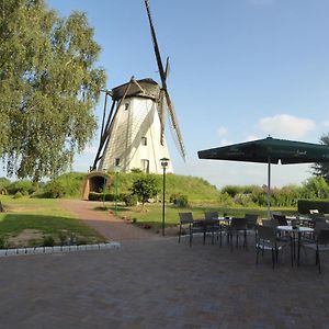 Landgasthaus Zur Muehlenwirtin Hotel Petershagen Exterior photo