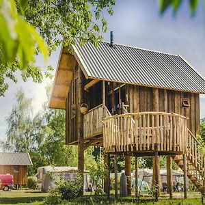 Tree House Hotel Zuna Exterior photo