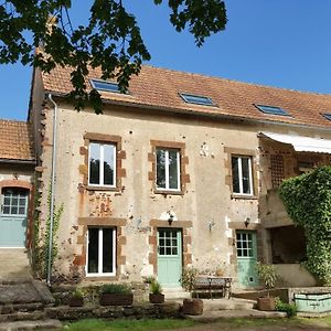 Le Moulin Du Cluzeau Bed & Breakfast Chaillac Exterior photo