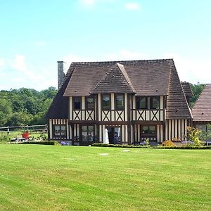 L'Herbe Aux Vaches Bed & Breakfast Saint-Pierre-Azif Exterior photo