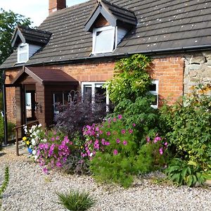 Bank Farm House Bed & Breakfast Chirbury Exterior photo