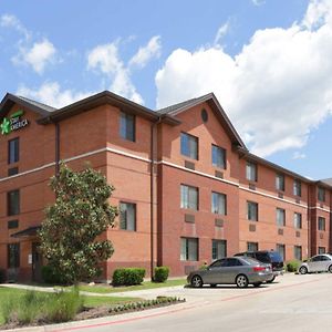 Baymont By Wyndham Bedford-Dallas Hotel Exterior photo