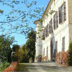 Belvilla By Oyo Apartment In Castle With Garden Rocca Grimalda Exterior photo