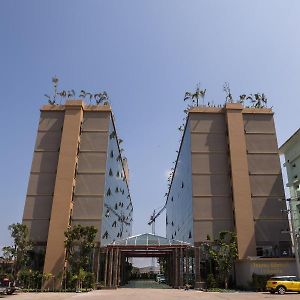 Elegant Airport Hotel Bangkok Exterior photo